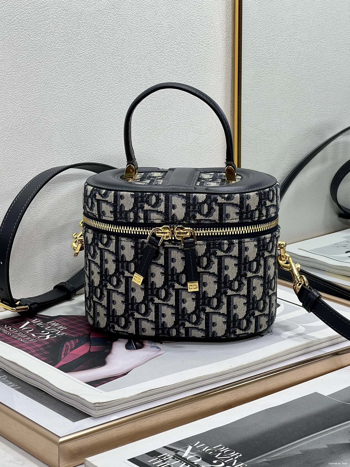 OldCobbler Bags CASE-16*11*9.5CM Signature Vanity Diro CD 0821